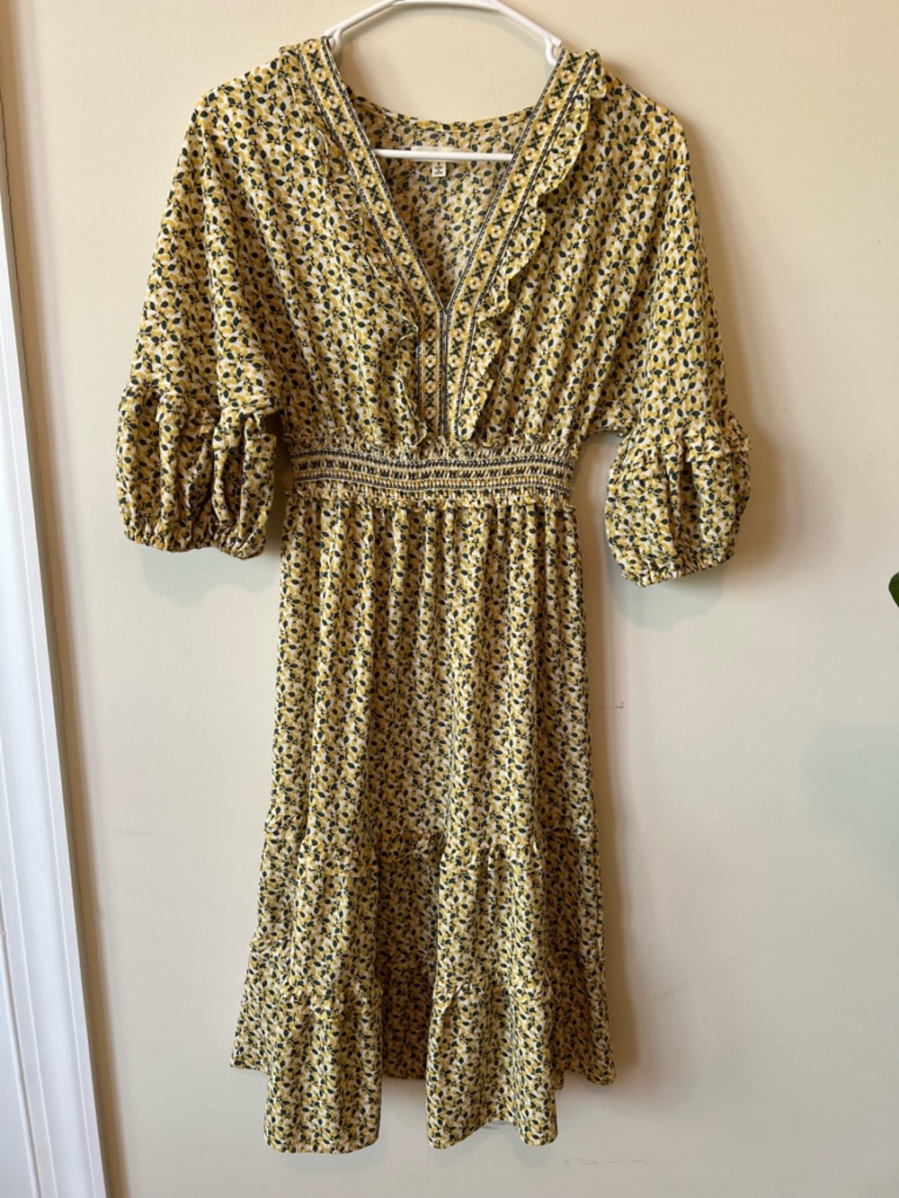 Max Studio Yellow Floral V-Neck Smocked Midi Dress with Puff Sleeves